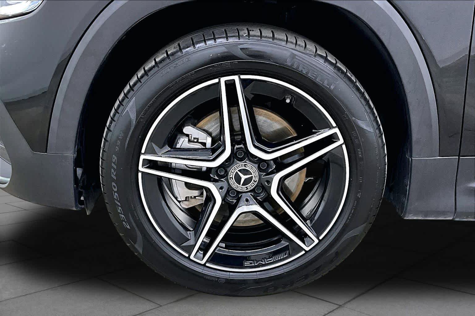 Certified 2023 Mercedes-Benz GLB 250 image 11
