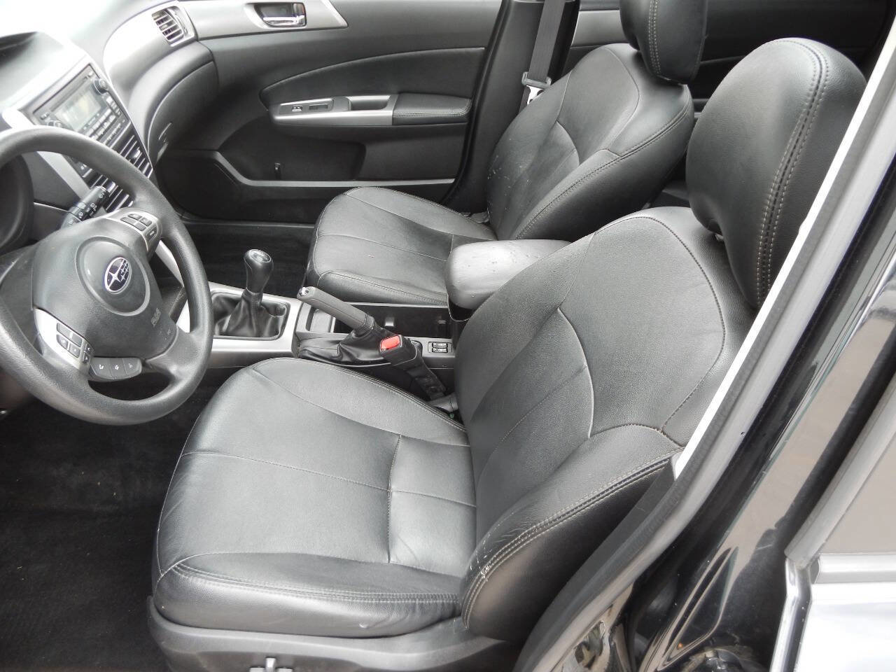 Used 2011 Subaru Forester 2.5X Premium w/ All-Weather Pkg image 26