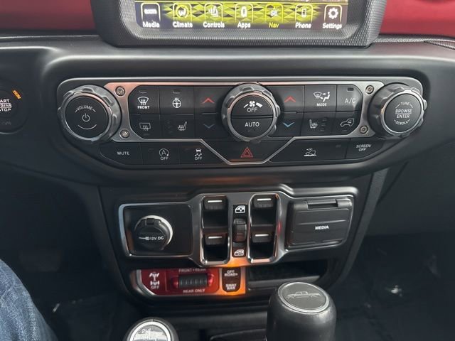 Certified 2022 Jeep Gladiator Rubicon w/ Cold Weather Group image 22