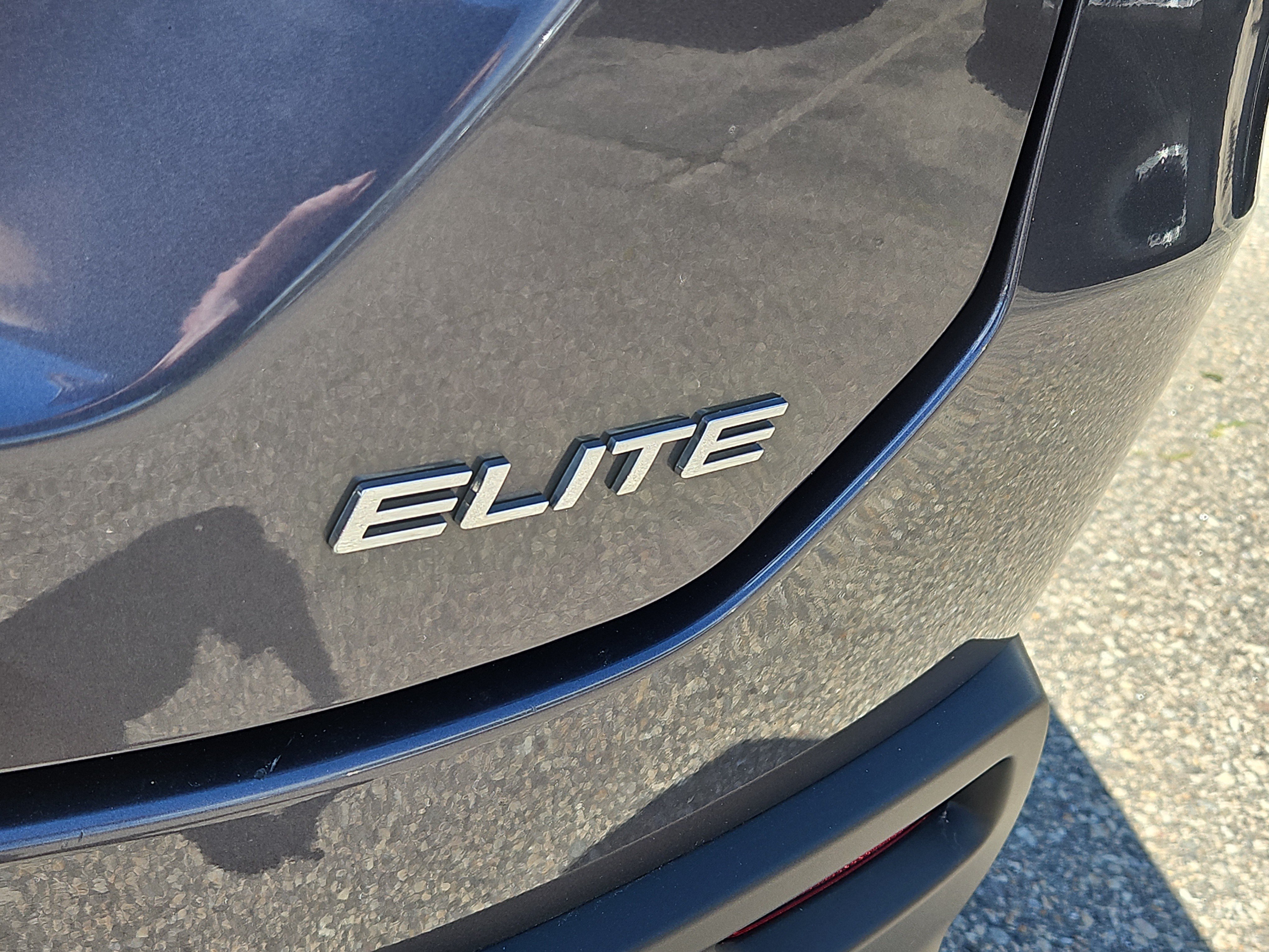 Certified 2023 Honda Pilot Elite image 5