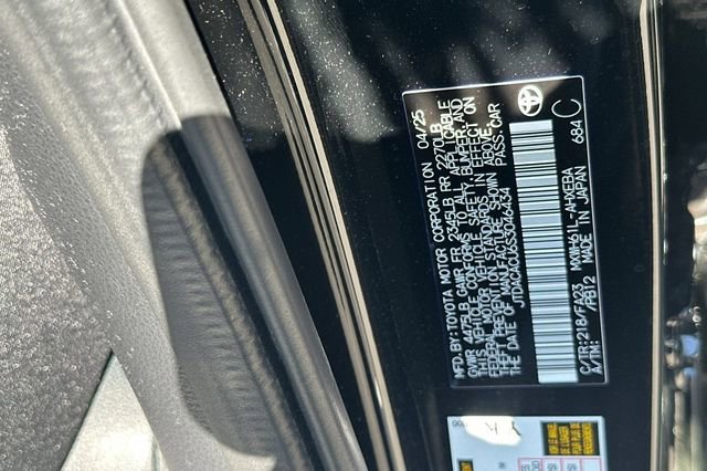 Used 2025 Toyota Prius Plug-In Hybrid image 32