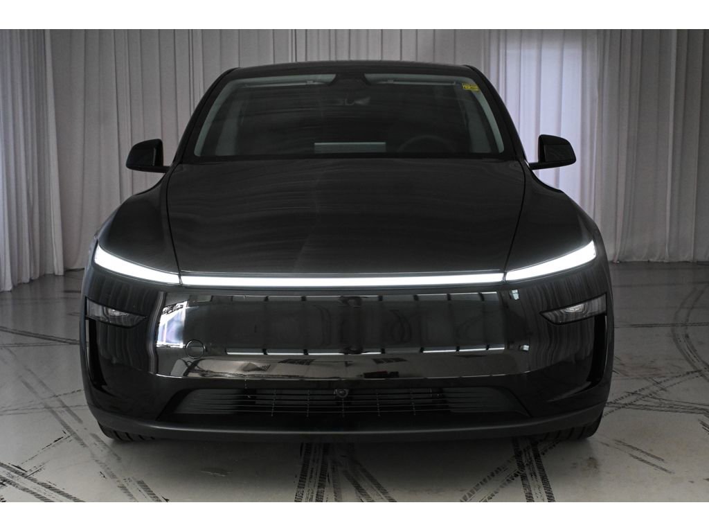 Used 2026 Tesla Model Y Long Range RWD image 4