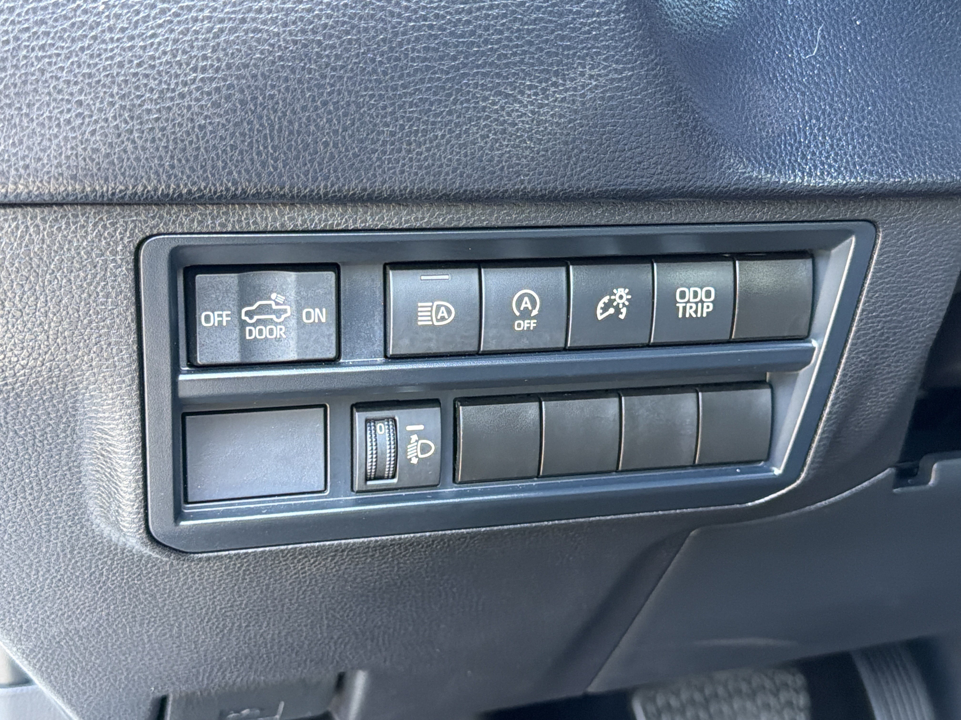 Used 2025 Toyota Tundra SR5 AWD/4WD image 24