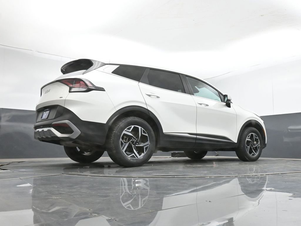 Used 2024 Kia Sportage LX image 45