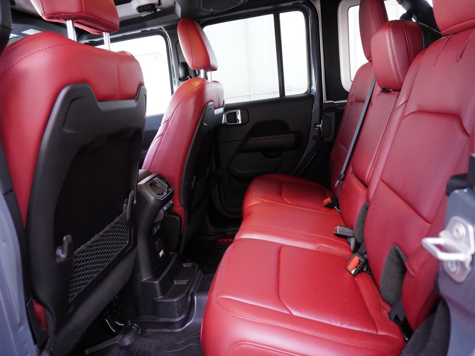 Used 2024 Jeep Wrangler Unlimited Rubicon 392 AWD/4WD image 13