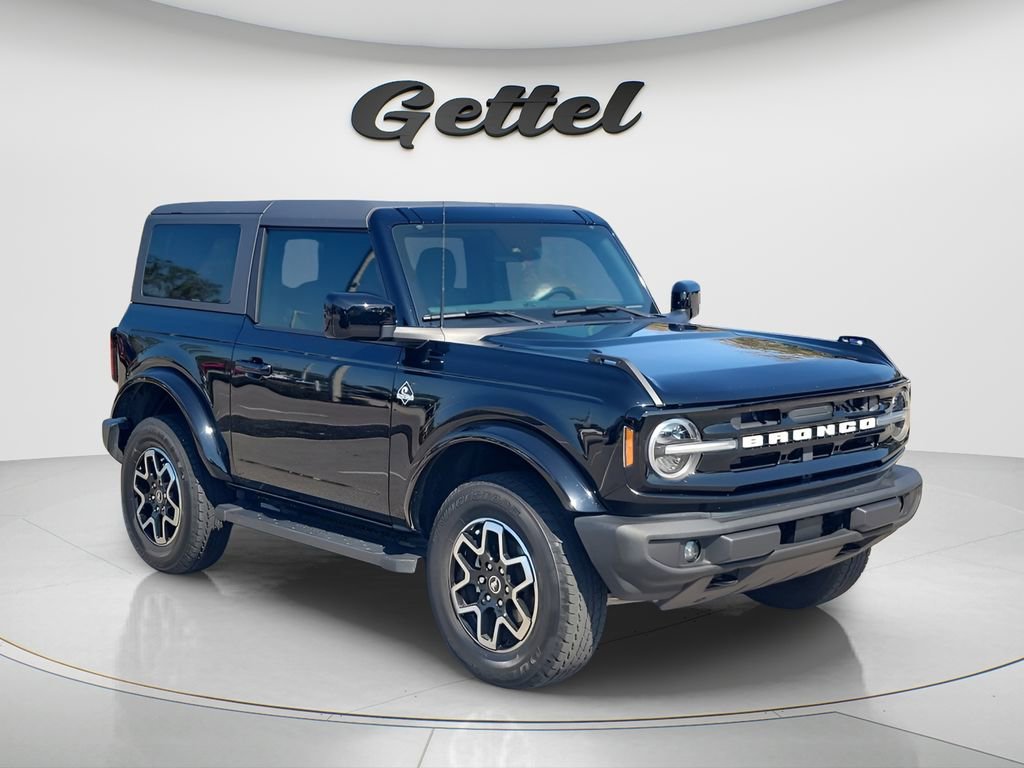 Used 2022 Ford Bronco Outer Banks image 3