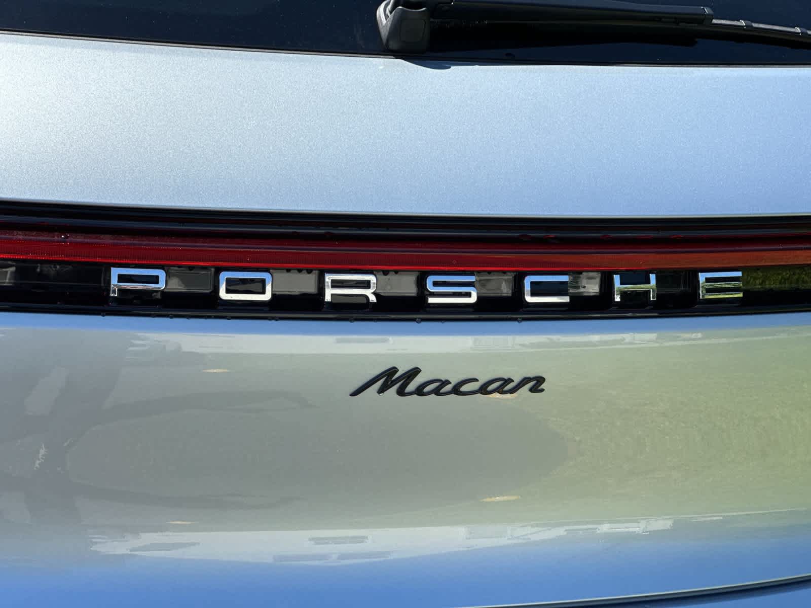 New 2026 Porsche Macan AWD/4WD image 32