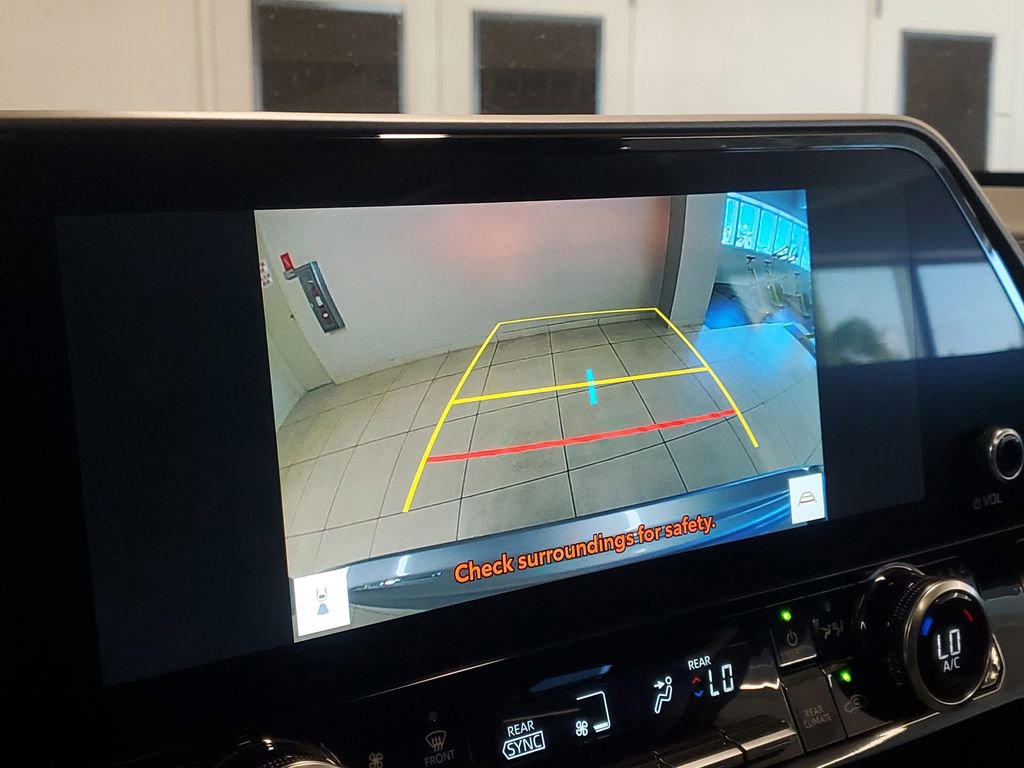 Used 2024 Toyota Highlander Limited image 29