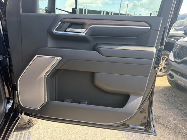 Used 2024 Chevrolet Silverado 2500 High Country w/ High Country Premium Package AWD/4WD image 18