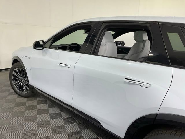 New 2026 Cadillac Lyriq Sport image 38