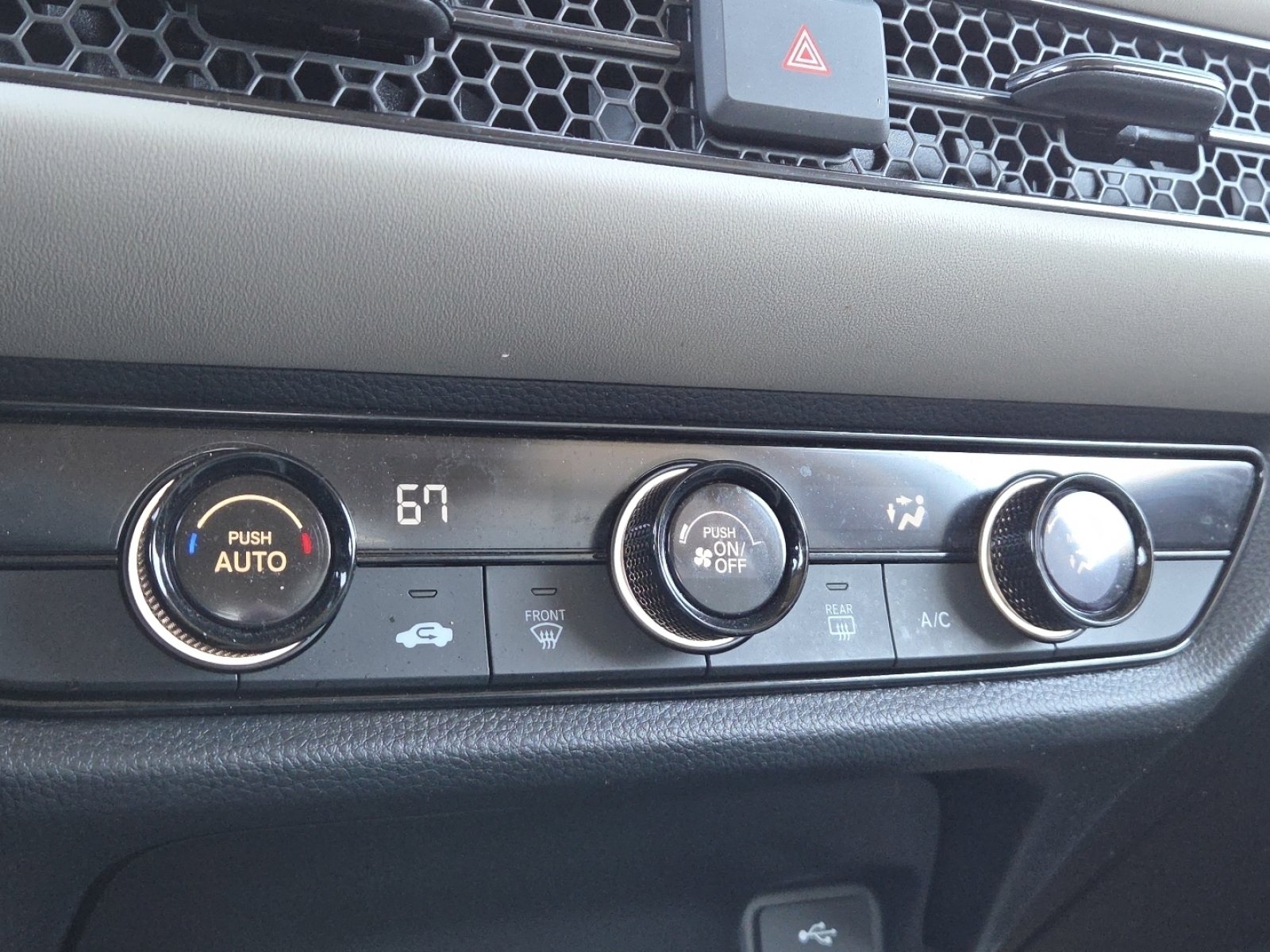 Used 2024 Honda HR-V LX image 28