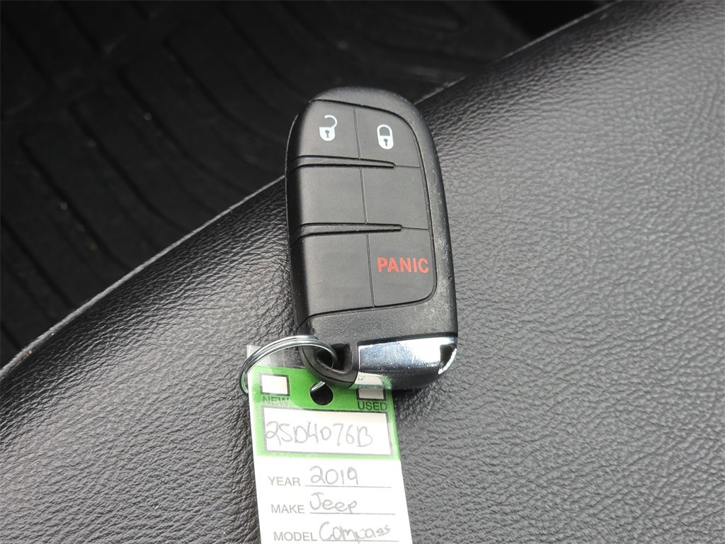 Used 2019 Jeep Compass Latitude image 33