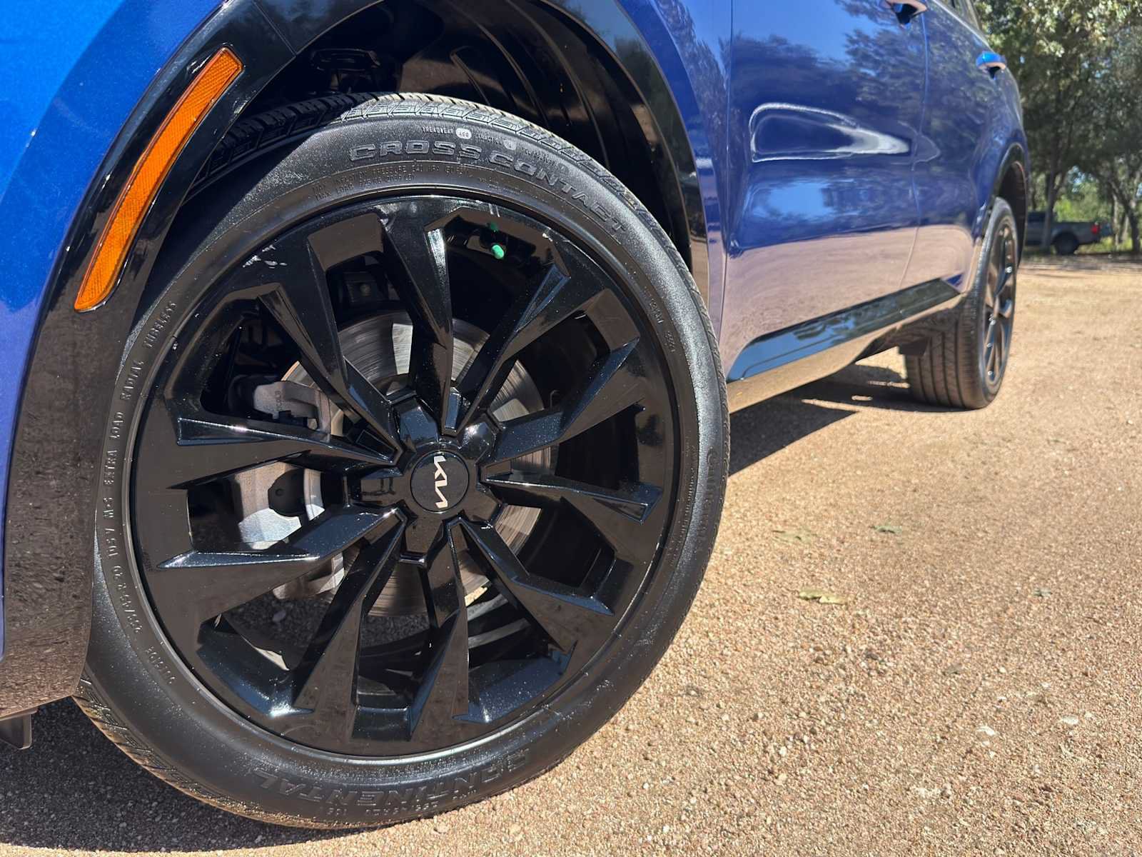 Certified 2023 Kia Sorento SX AWD/4WD image 4