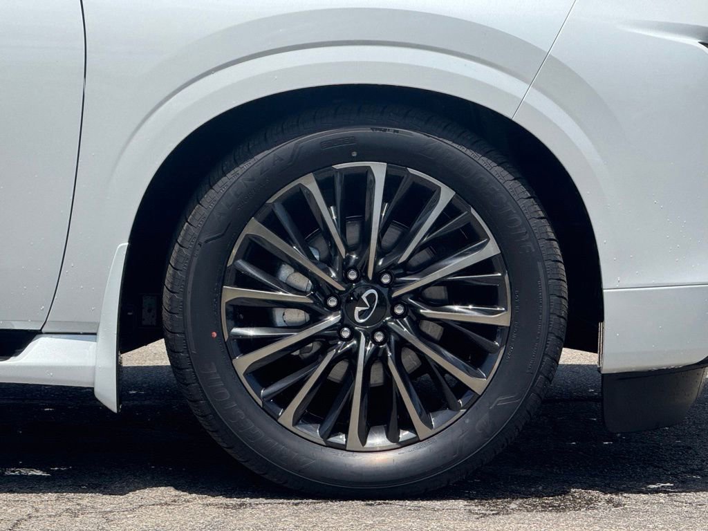 New 2026 INFINITI QX80 Autograph w/ Premium Cargo Package AWD/4WD image 3
