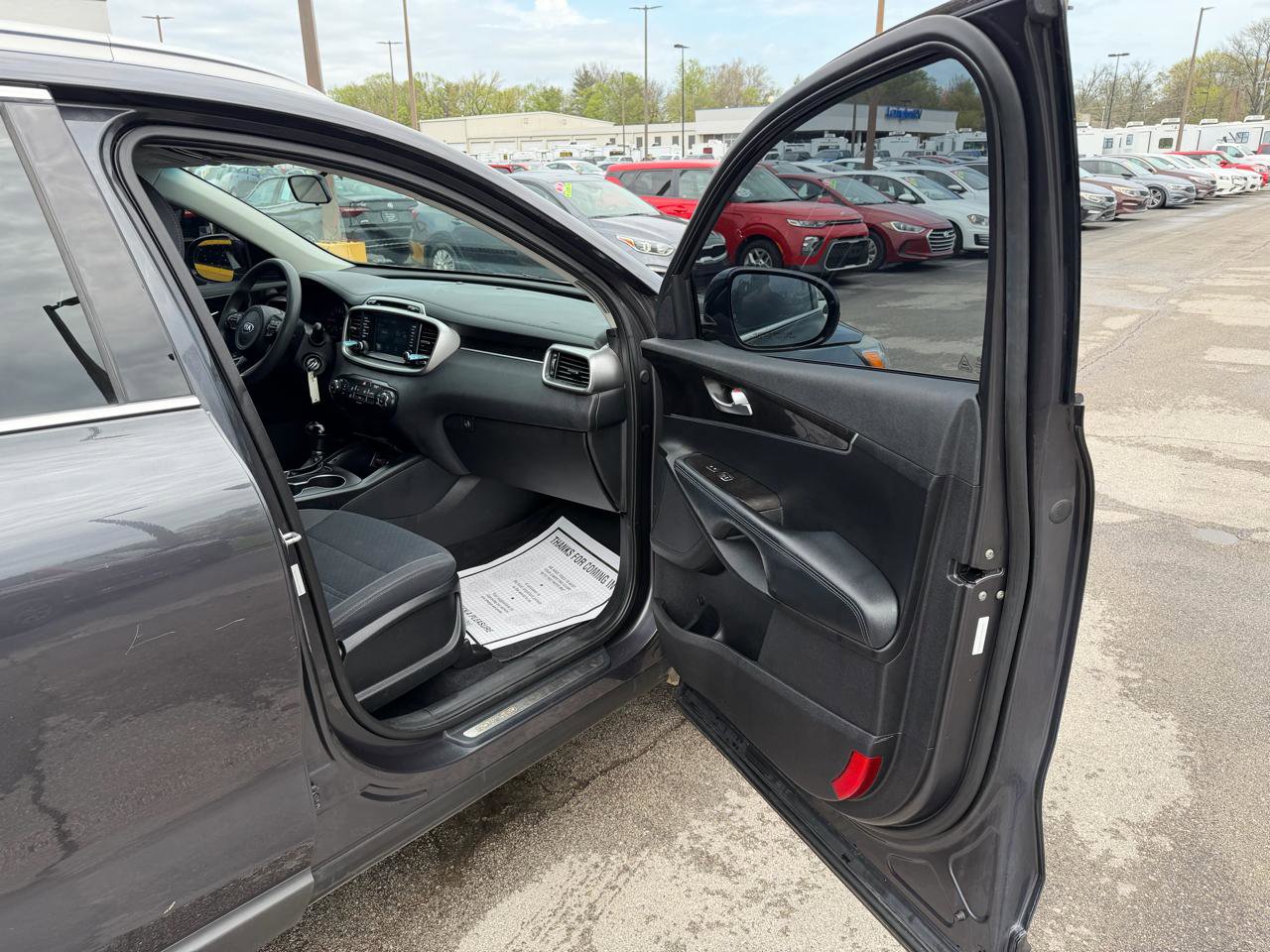 Used 2018 Kia Sorento LX image 9