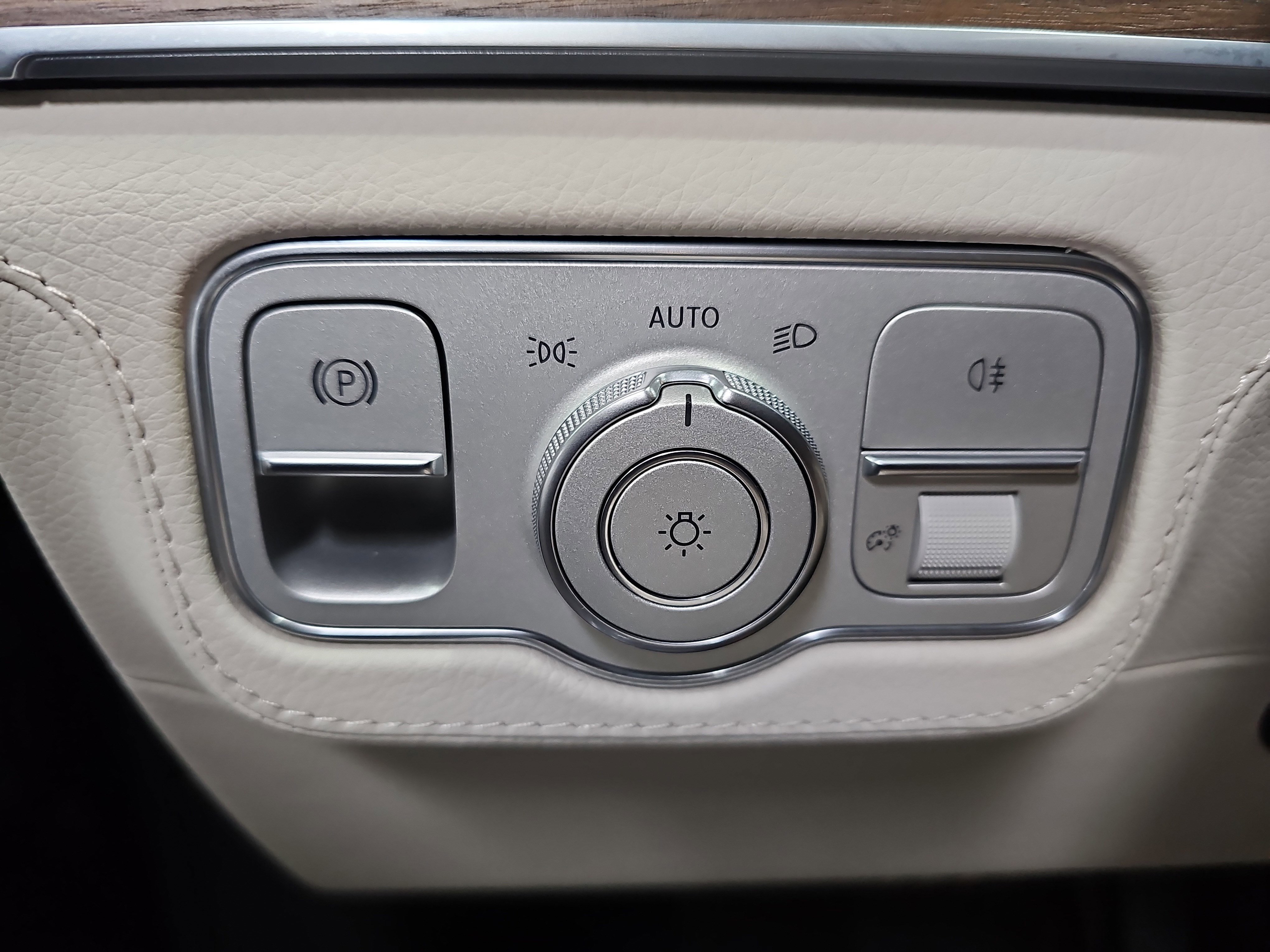 Certified 2026 Mercedes-Benz GLS 450 4MATIC image 29