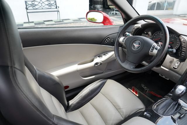 Used 2010 Chevrolet Corvette Grand Sport w/ Preferred Equipment Group RWD image 16