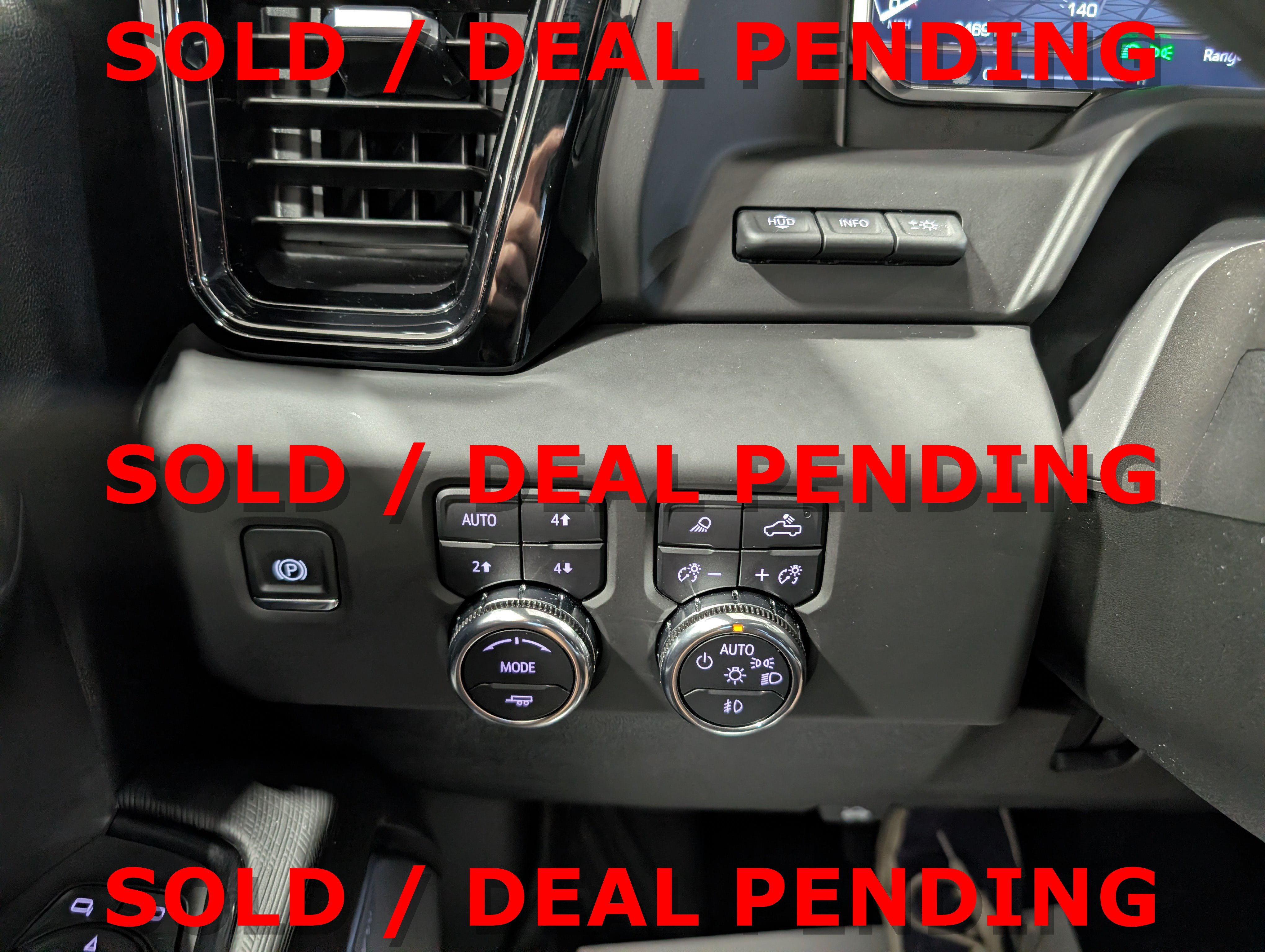 Used 2025 GMC Sierra 2500 AT4X w/ AT4X AEV Edition AWD/4WD image 25