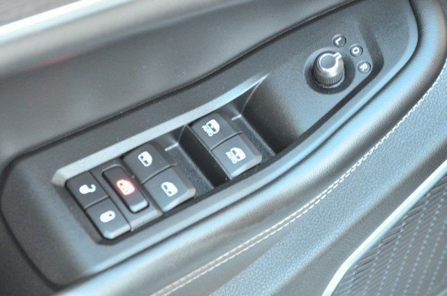 Used 2023 Jeep Grand Cherokee 4WD 4xe w/ Luxury Tech Group II image 16