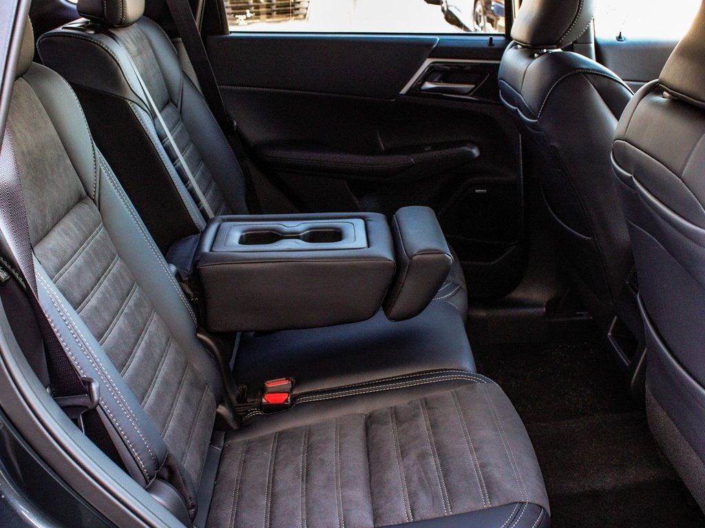 New 2026 Mitsubishi Outlander SE AWD/4WD image 39