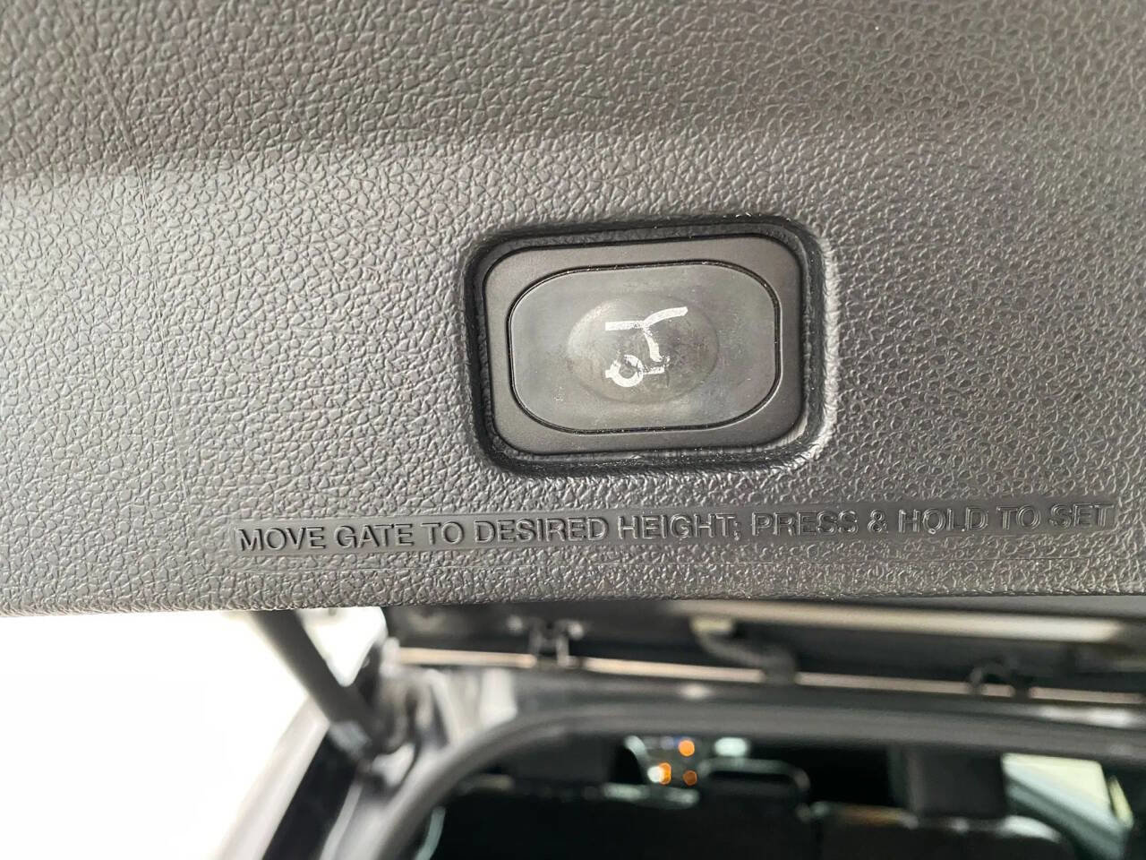 Used 2016 Ford Explorer XLT w/ Equipment Group 202A image 30