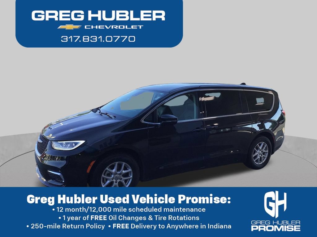 Used 2024 Chrysler Pacifica Touring-L FWD image 11