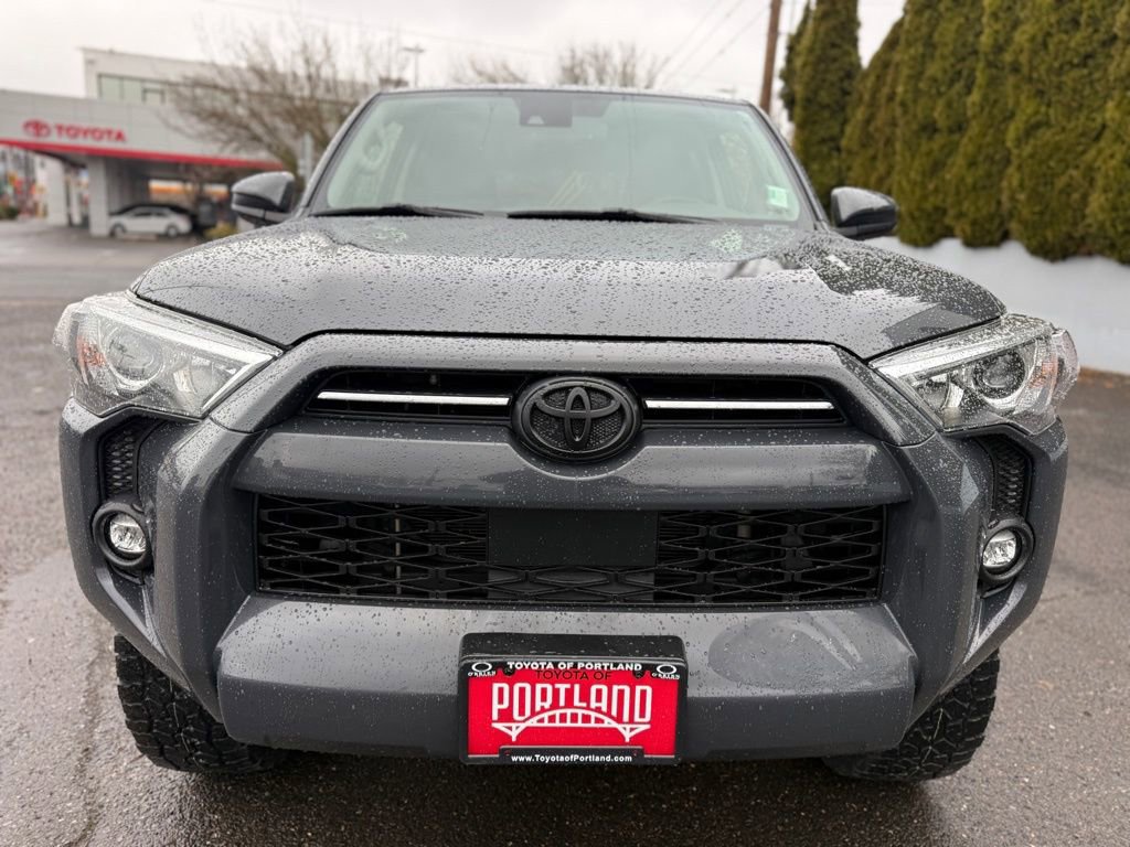 Used 2024 Toyota 4Runner SR5 AWD/4WD image 3