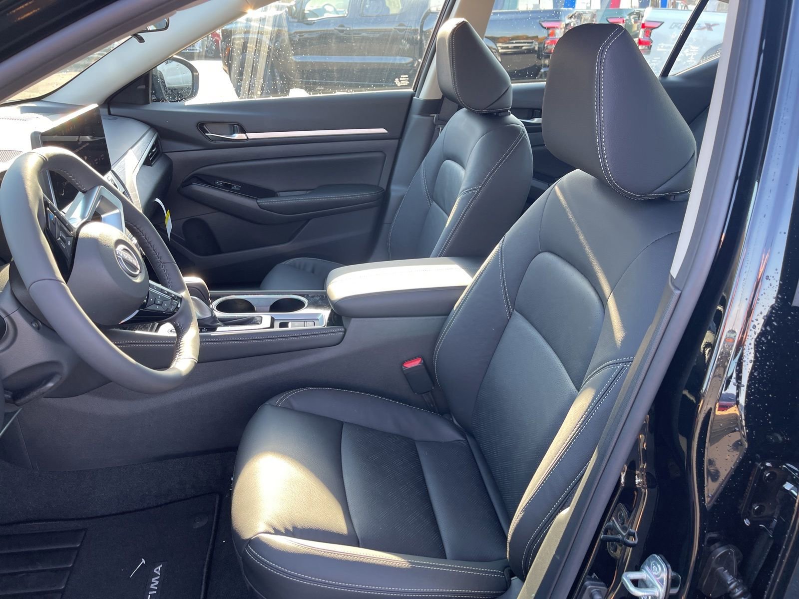 New 2025 Nissan Altima 2.5 SL image 15