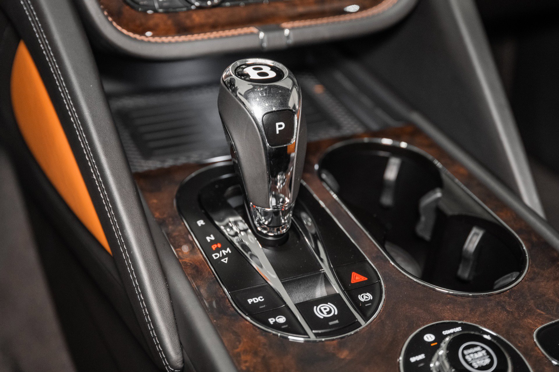 Used 2022 Bentley Bentayga image 45