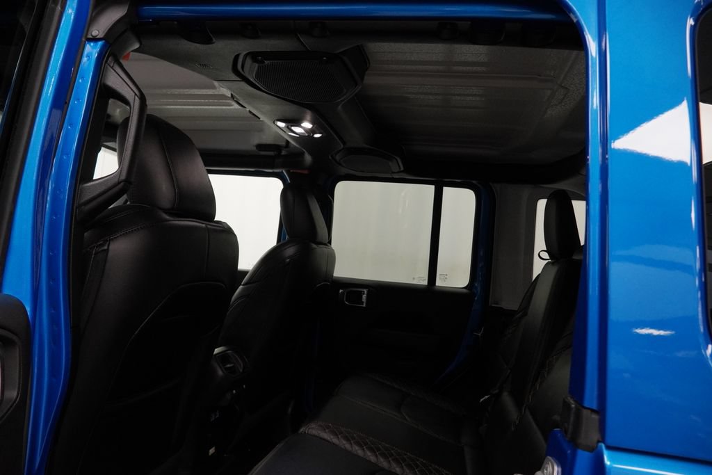 Used 2023 Jeep Wrangler Unlimited Sahara AWD/4WD image 20