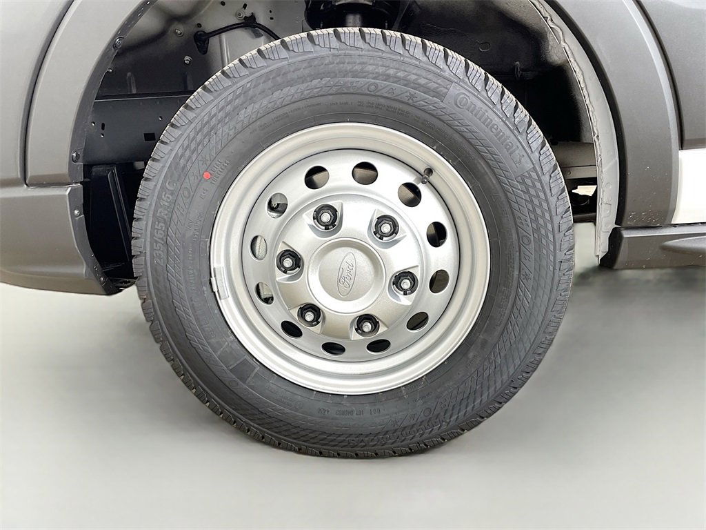 New 2025 Ford Transit 350 148 High Roof Extended image 32