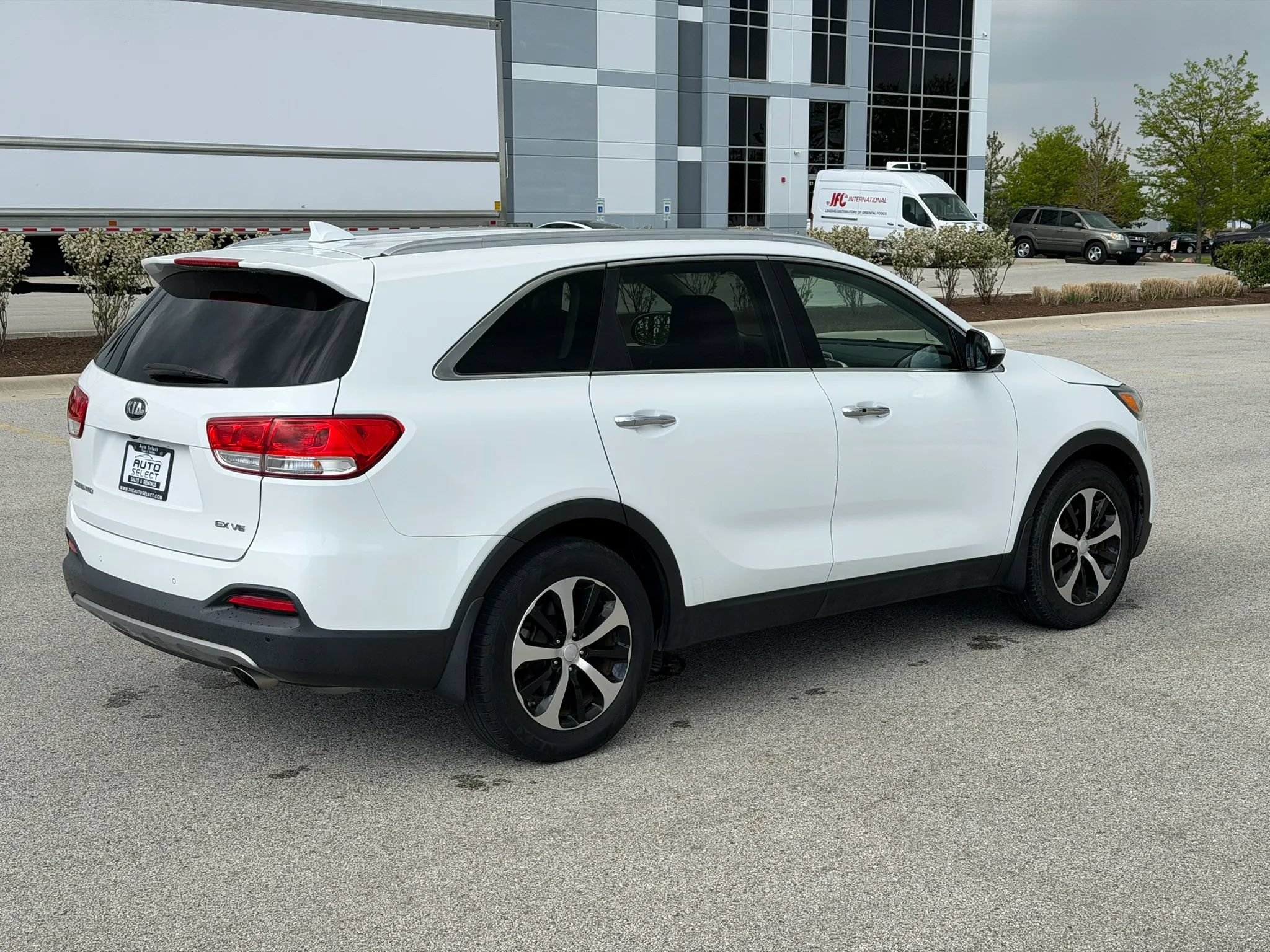 Used 2017 Kia Sorento EX FWD image 5