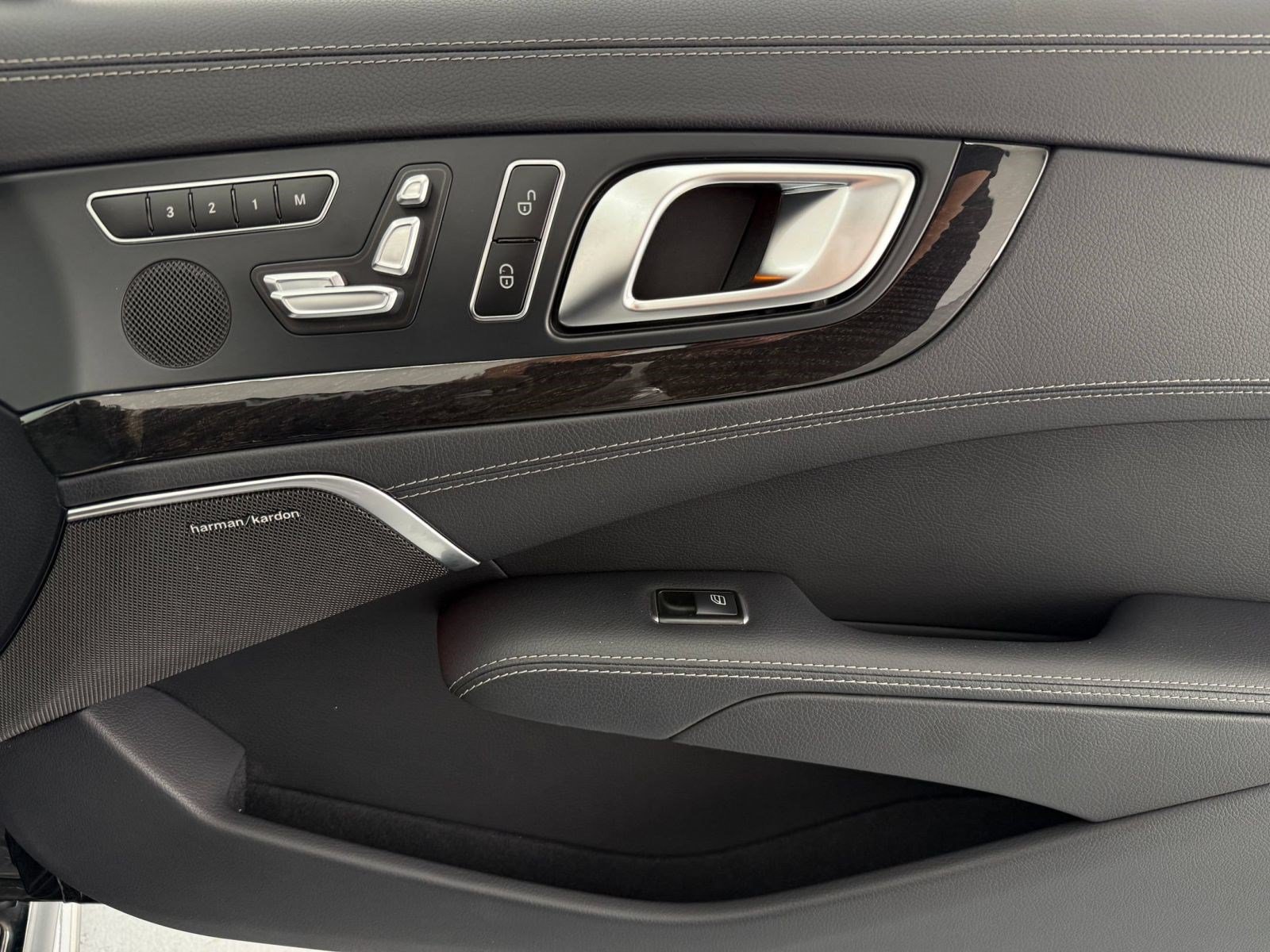 Certified 2020 Mercedes-Benz SL 450 image 28
