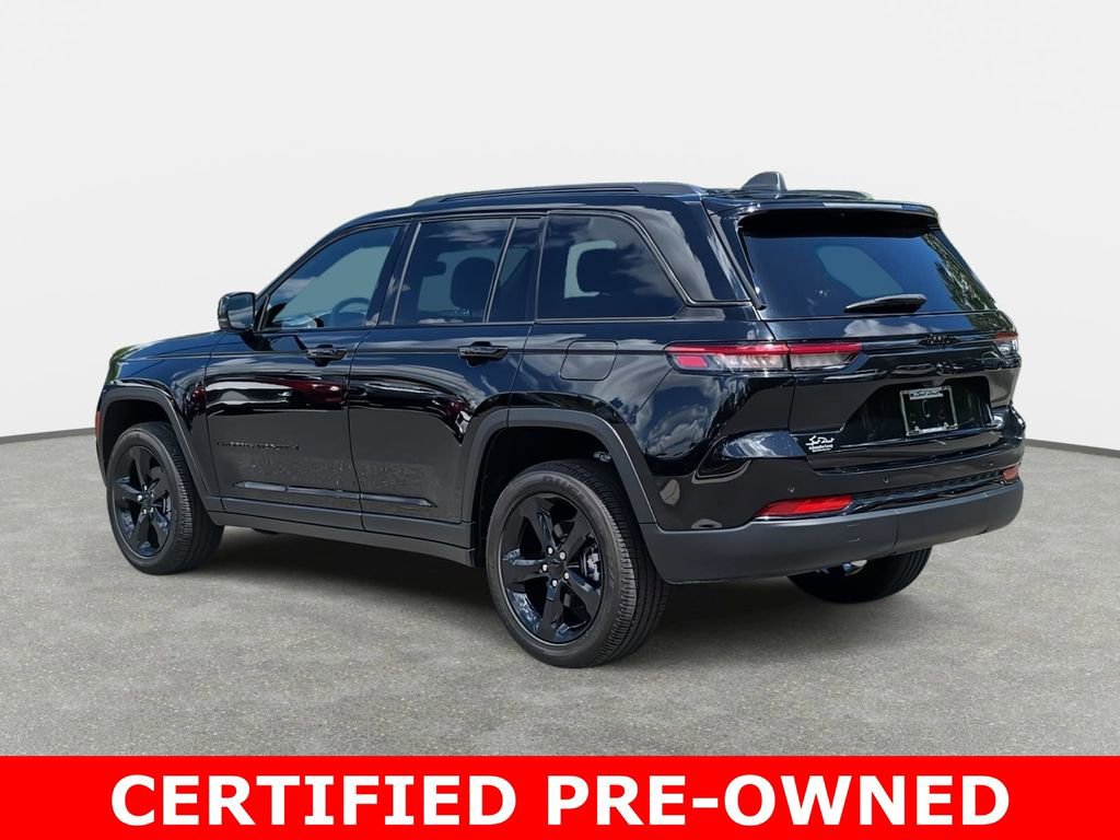 Used 2023 Jeep Grand Cherokee Altitude image 7