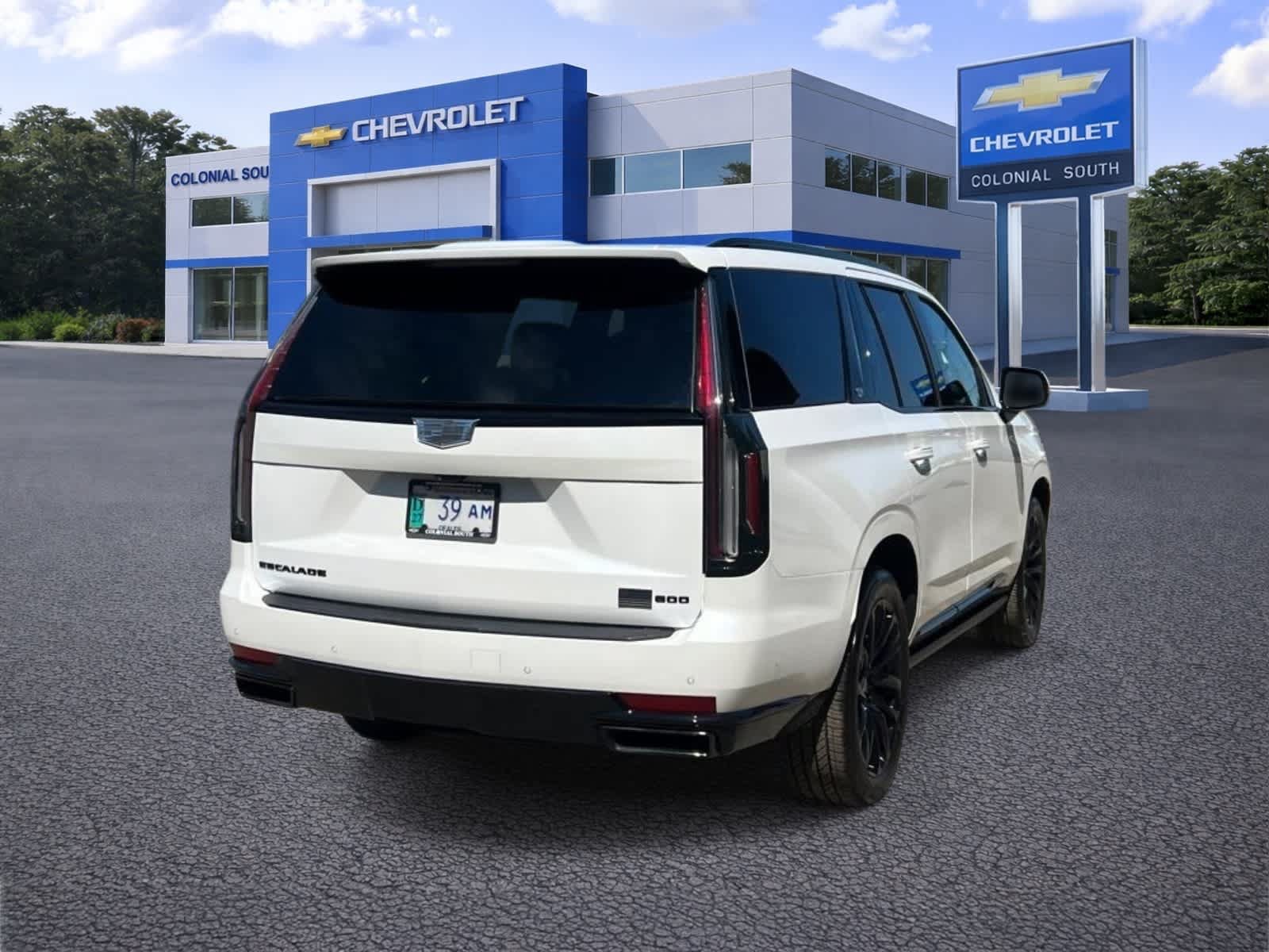 Used 2024 Cadillac Escalade Sport Platinum w/ LPO, ONYX Package AWD/4WD image 6