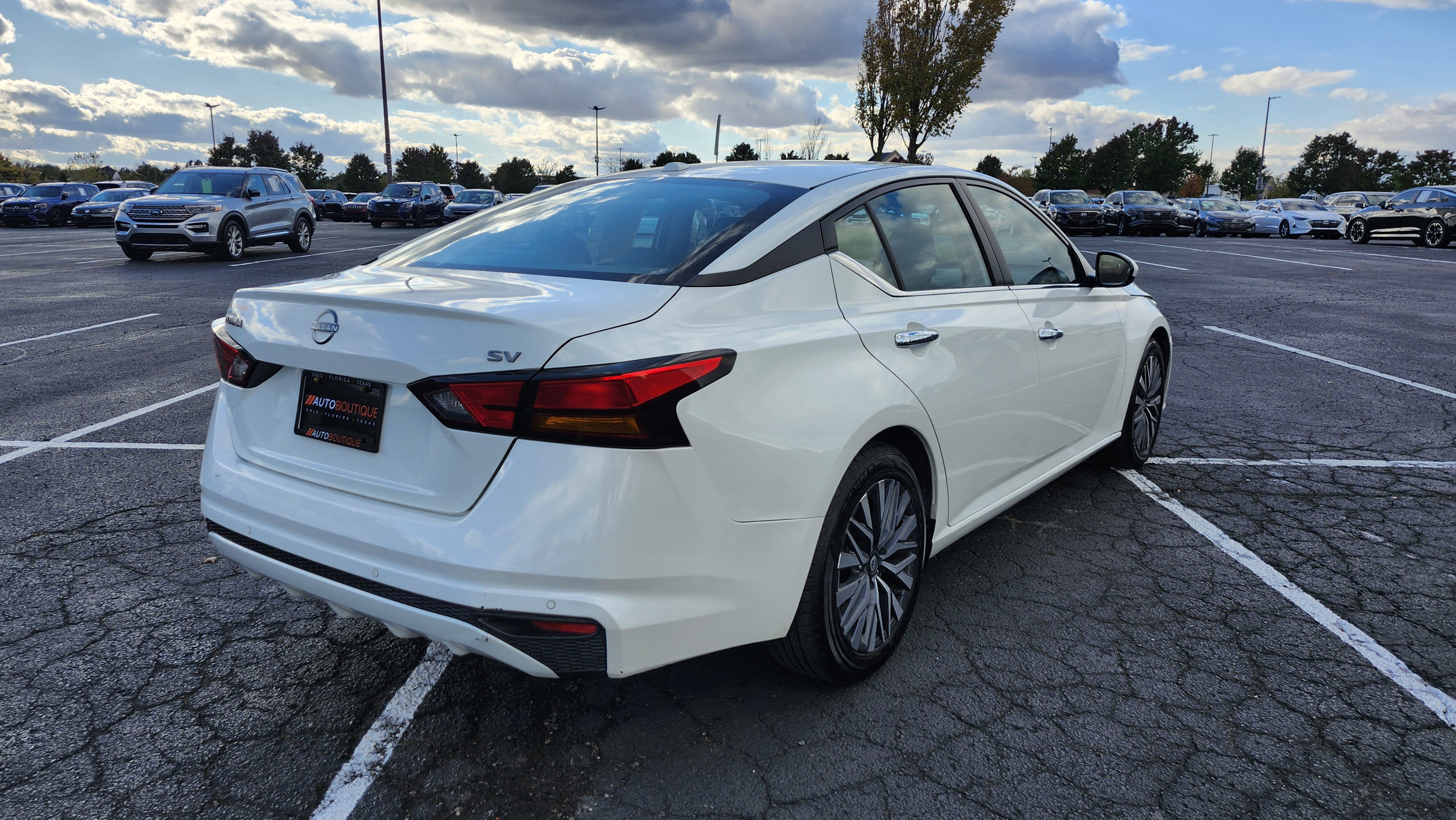 Used 2023 Nissan Altima 2.5 SV image 11