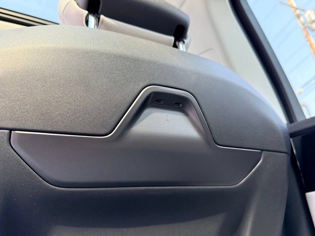 New 2026 Lincoln Nautilus Reserve AWD/4WD image 13