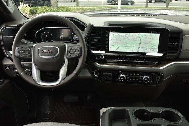 New 2025 GMC Sierra 1500 SLE w/ Preferred Package image 23