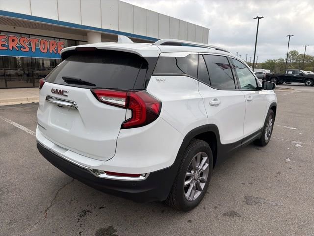 Used 2023 GMC Terrain SLT image 4