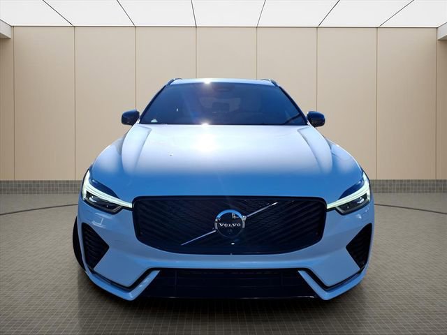 New 2026 Volvo XC60 B5 Plus w/ Protection Package Premier image 4
