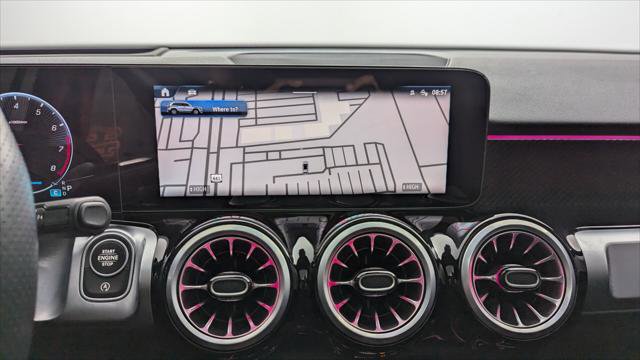 Used 2024 Mercedes-Benz GLB 35 AMG 4MATIC image 29