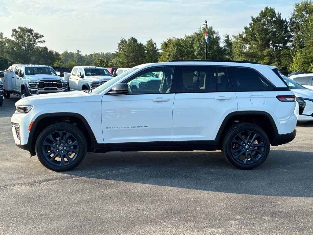 New 2026 Jeep Grand Cherokee Limited AWD/4WD image 7