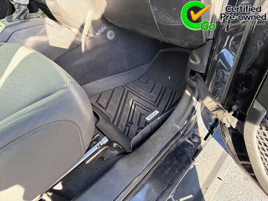 Certified 2019 Jeep Wrangler Unlimited Sport AWD/4WD image 35