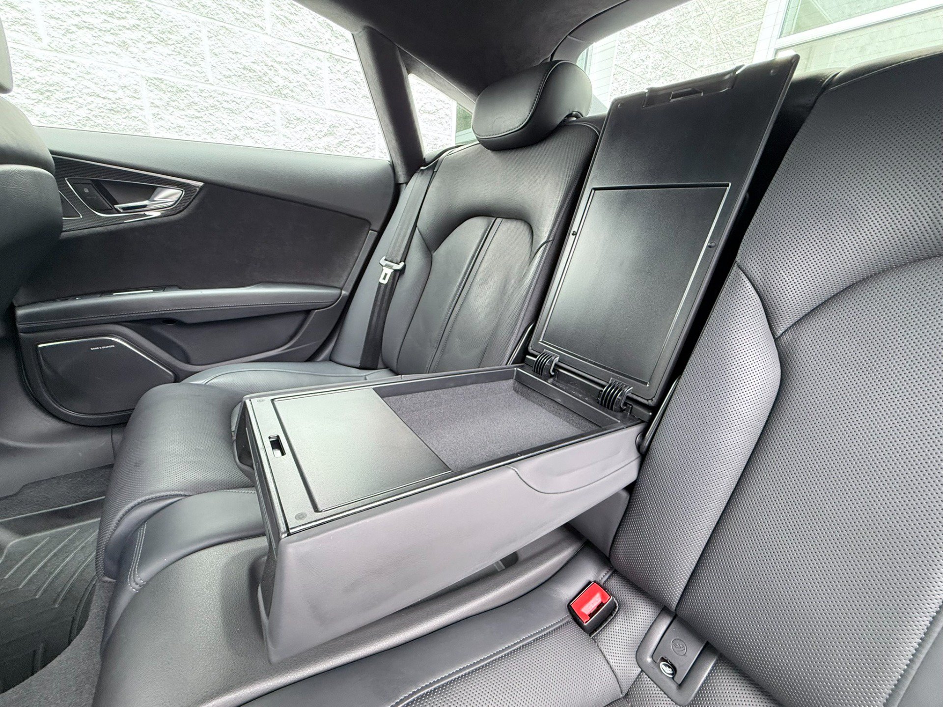 Used 2016 Audi RS 7 Prestige w/ Carbon-Optic Package AWD/4WD image 31