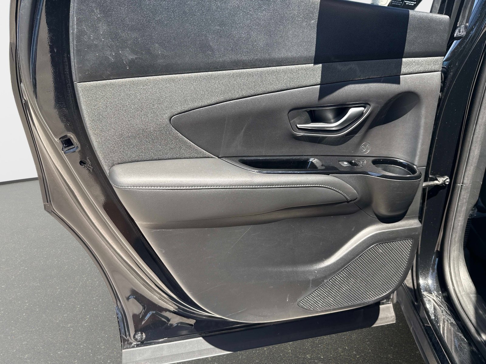 Used 2023 Hyundai Santa Cruz Limited w/ Cargo Package image 11