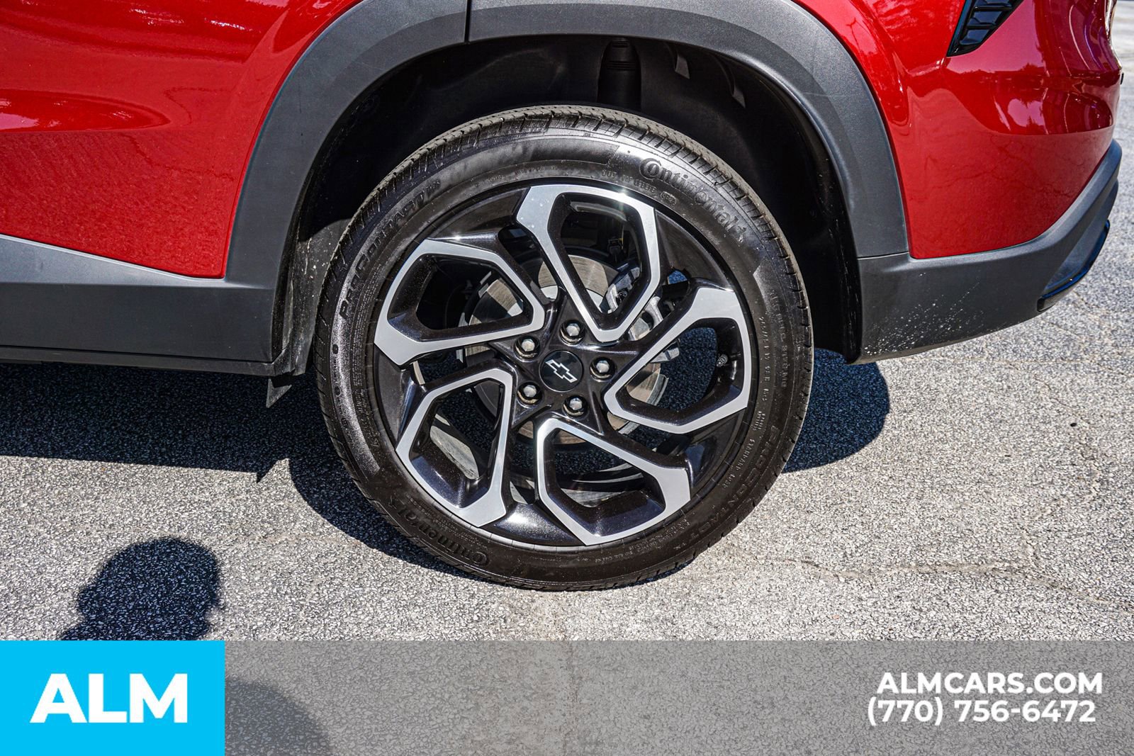 Used 2025 Chevrolet Trax RS FWD image 16