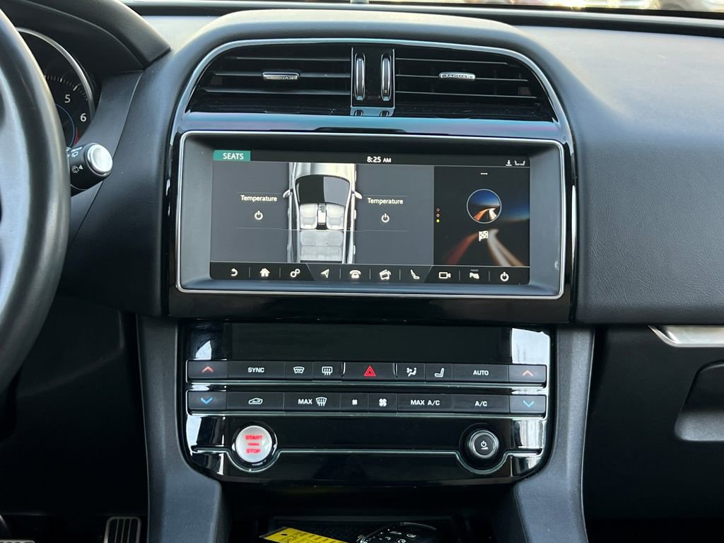 Used 2019 Jaguar F-PACE Premium image 22