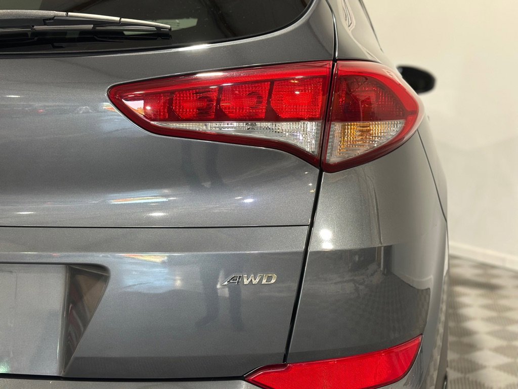 Used 2017 Hyundai Tucson SE image 33