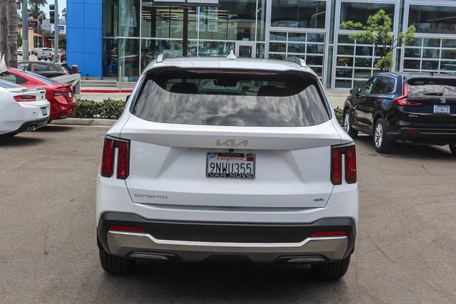 Used 2024 Kia Sorento S w/ Panoramic Sunroof Package AWD/4WD image 6