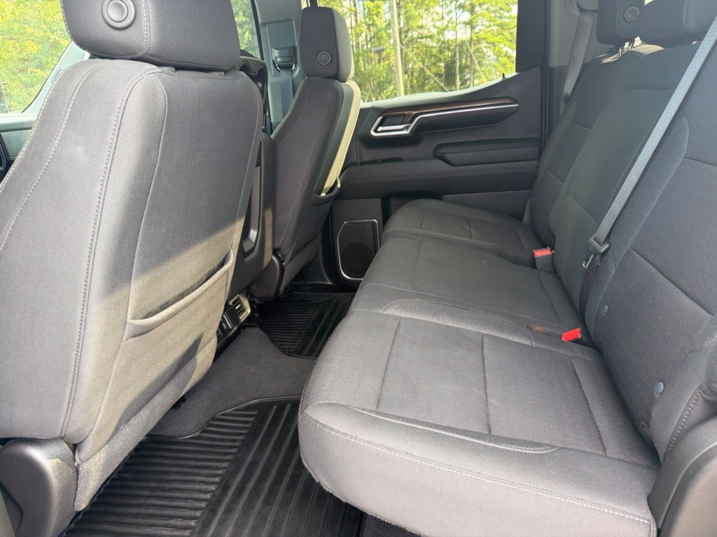 Used 2024 Chevrolet Silverado 1500 LT AWD/4WD image 30